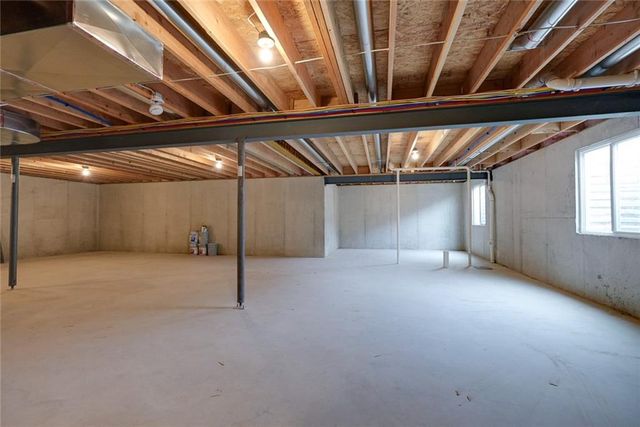 1115 SW 8th Street, Oak Grove, MO 64075