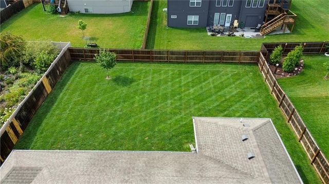 1115 SW 8th Street, Oak Grove, MO 64075