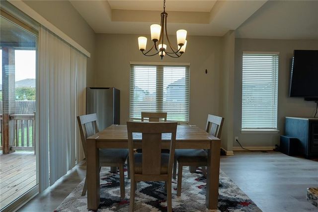 1115 SW 8th Street, Oak Grove, MO 64075