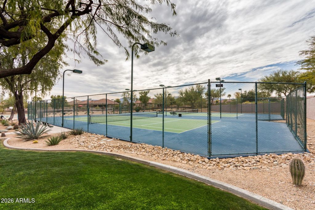 Image 36 of property listing at 1357 W MUIRWOOD Drive, Phoenix, AZ 85045