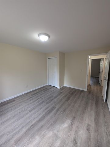 105 Compliment Street, Coal Grove, OH 45638