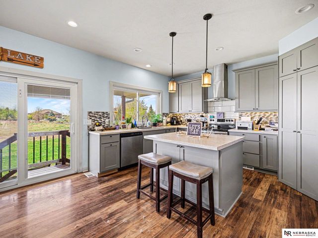 275 Driftwood Lane, Ashland, NE 68003