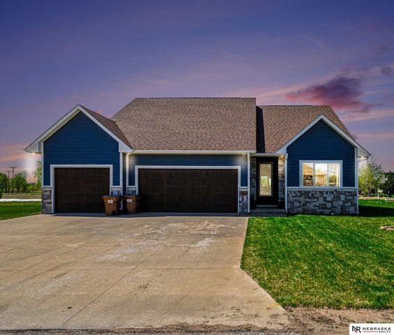 275 Driftwood Lane, Ashland, NE 68003