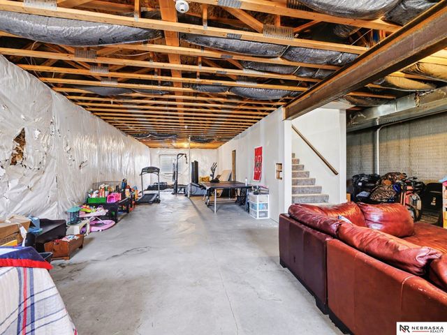 275 Driftwood Lane, Ashland, NE 68003