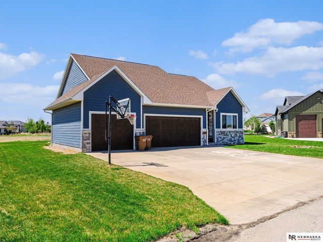 275 Driftwood Lane, Ashland, NE 68003