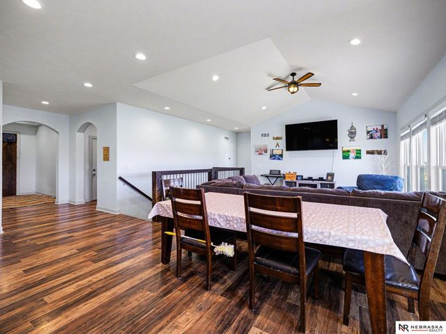 275 Driftwood Lane, Ashland, NE 68003