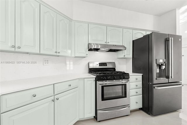 9241 Marine Dr, Cutler Bay, FL 33189