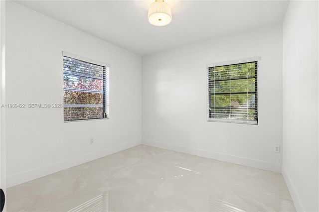 9241 Marine Dr, Cutler Bay, FL 33189