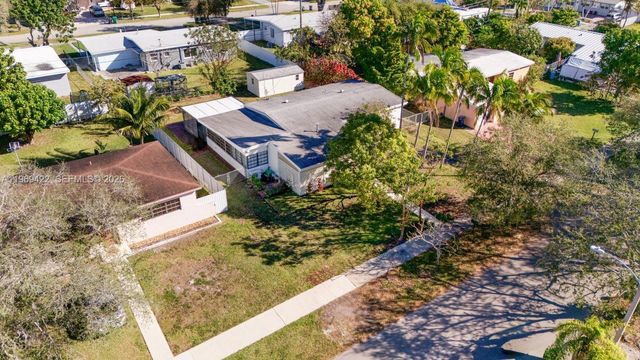 9241 Marine Dr, Cutler Bay, FL 33189