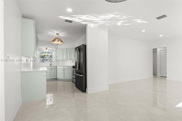 9241 Marine Dr, Cutler Bay, FL 33189