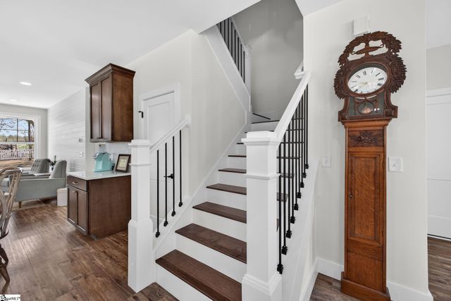 4588 N Highway 14, Greer, SC 29651