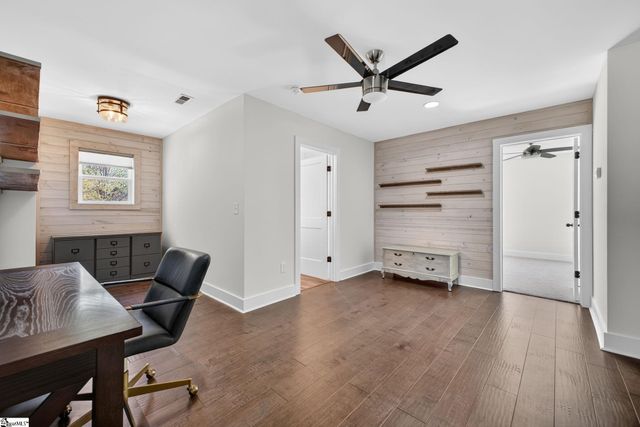 4588 N Highway 14, Greer, SC 29651