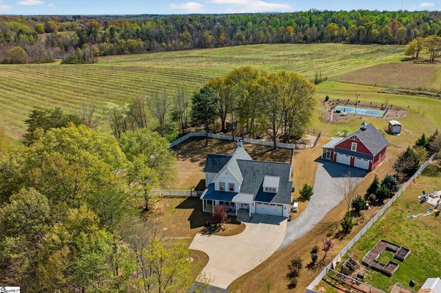 4588 N Highway 14, Greer, SC 29651