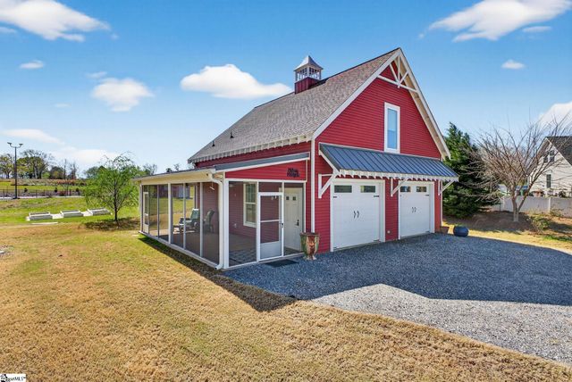 4588 N Highway 14, Greer, SC 29651