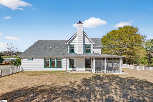 4588 N Highway 14, Greer, SC 29651
