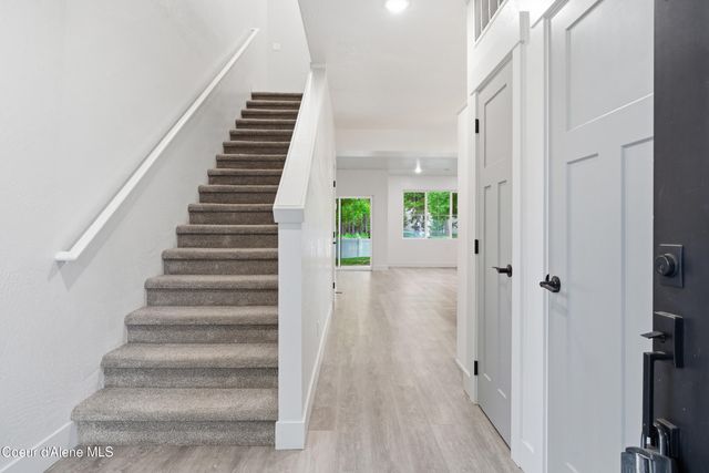 955 W Grove WAY, UNIT 101, Coeur D'alene, ID 83815
