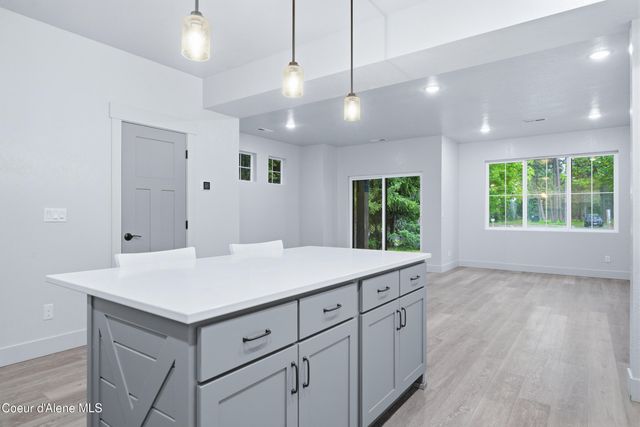 955 W Grove WAY, UNIT 101, Coeur D'alene, ID 83815