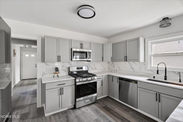 5704 Webster Road, Sylvania, OH 43560