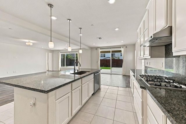 4603 Flagstaff Dr, Folsom, CA 95630