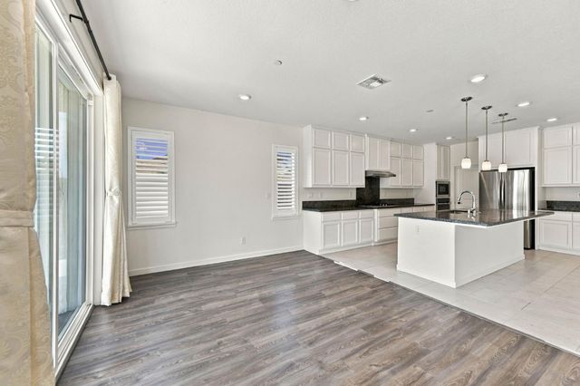 4603 Flagstaff Dr, Folsom, CA 95630