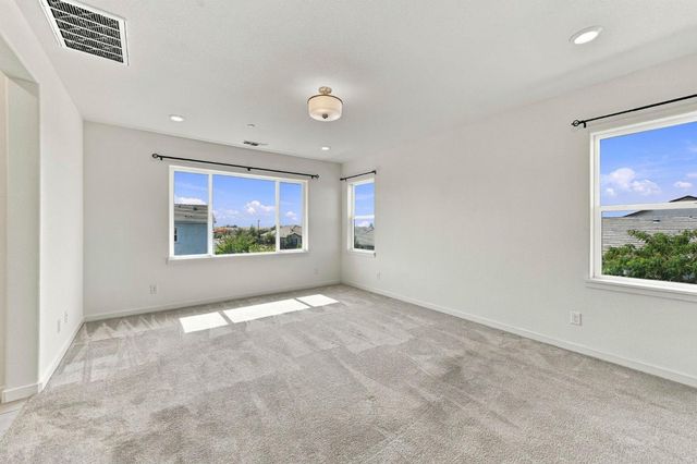 4603 Flagstaff Dr, Folsom, CA 95630