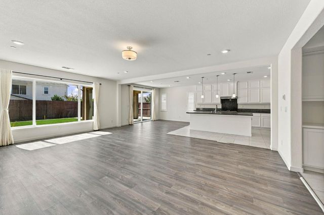 4603 Flagstaff Dr, Folsom, CA 95630