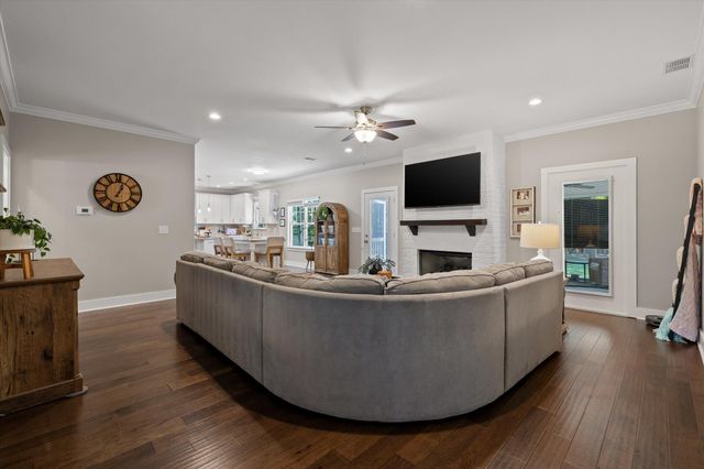 2100 Mountain Hollow Drive, Signal Mountain, TN 37377