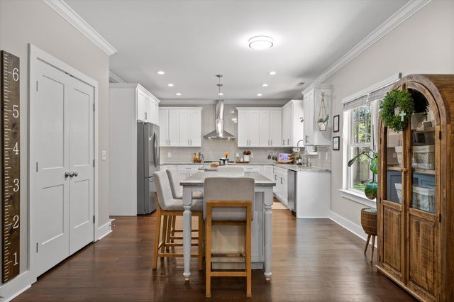 2100 Mountain Hollow Drive, Signal Mountain, TN 37377