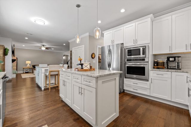 2100 Mountain Hollow Drive, Signal Mountain, TN 37377
