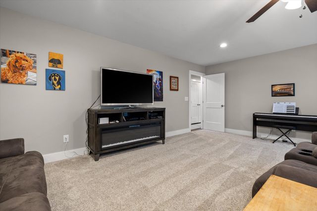2100 Mountain Hollow Drive, Signal Mountain, TN 37377