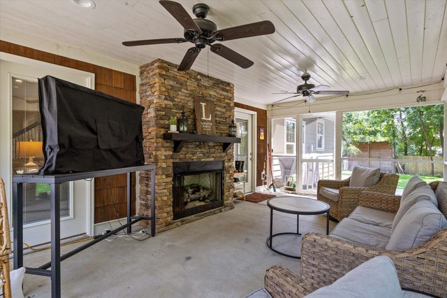 2100 Mountain Hollow Drive, Signal Mountain, TN 37377