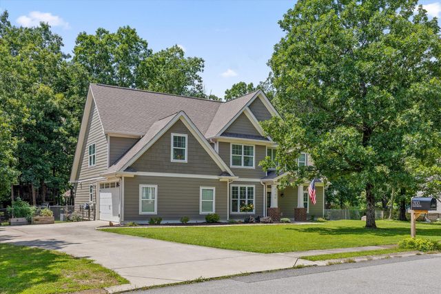 2100 Mountain Hollow Drive, Signal Mountain, TN 37377
