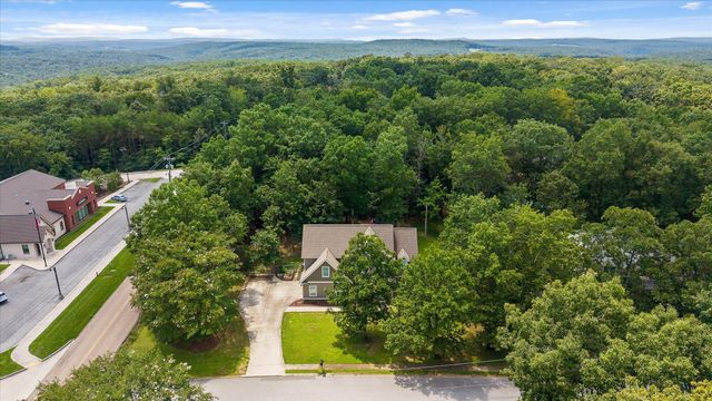 2100 Mountain Hollow Drive, Signal Mountain, TN 37377