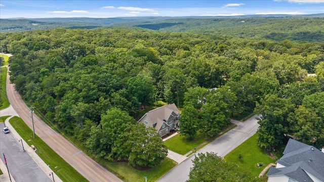 2100 Mountain Hollow Drive, Signal Mountain, TN 37377