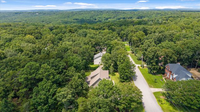 2100 Mountain Hollow Drive, Signal Mountain, TN 37377