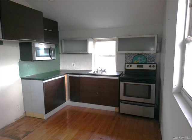 16739 147 Avenue, Springfield Gardens, NY 11434