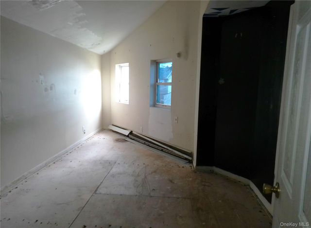 16739 147 Avenue, Springfield Gardens, NY 11434