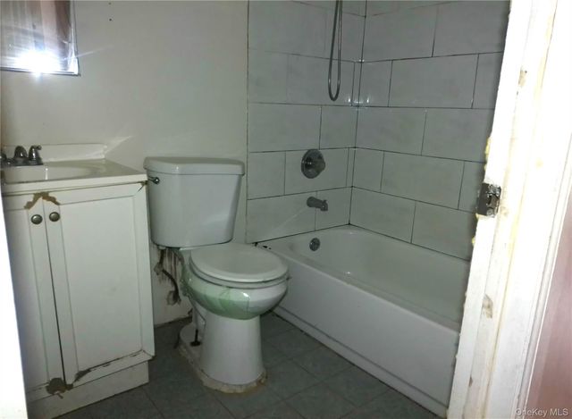 16739 147 Avenue, Springfield Gardens, NY 11434