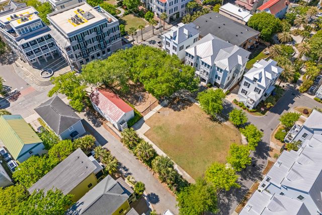 45 Dereef Court, Charleston, SC 29403