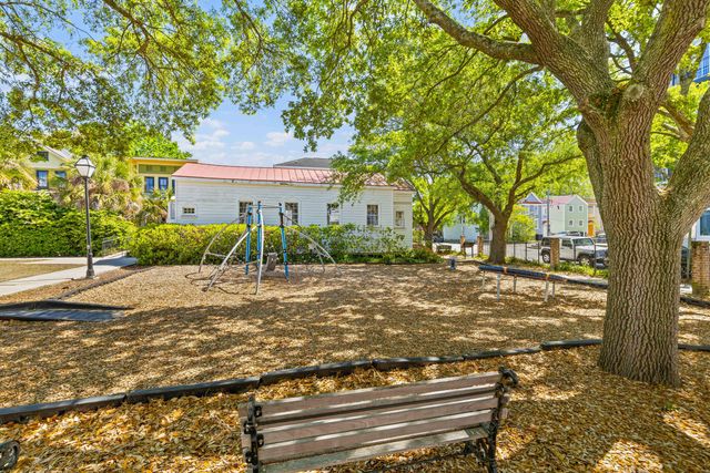 45 Dereef Court, Charleston, SC 29403