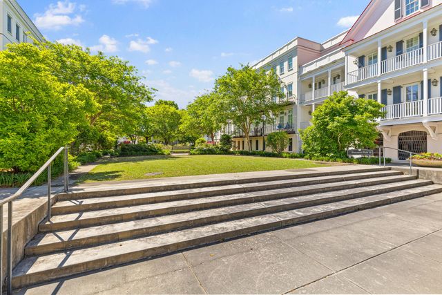 45 Dereef Court, Charleston, SC 29403