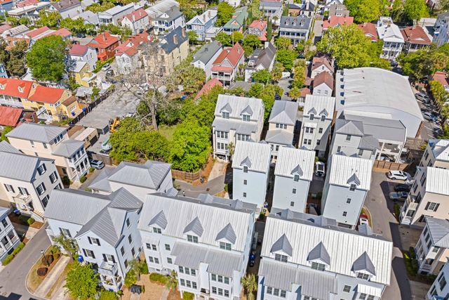 45 Dereef Court, Charleston, SC 29403