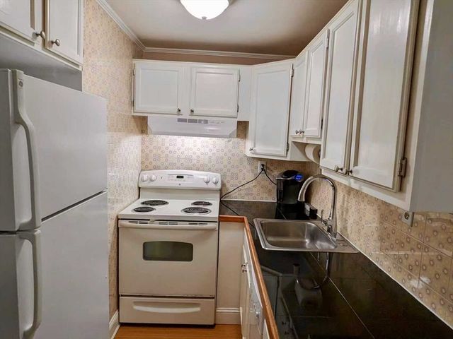 29 Arlington Rd 32, Woburn, MA 01801