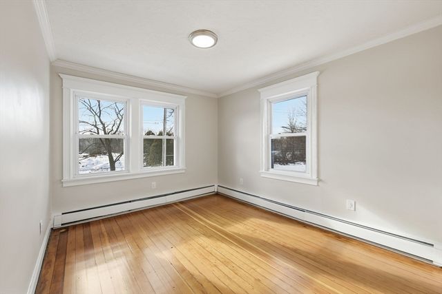 2 Cycle St, Westfield, MA 01085