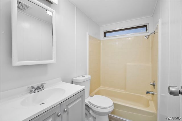 3560 E Neal Avenue, Kingman, AZ 86409