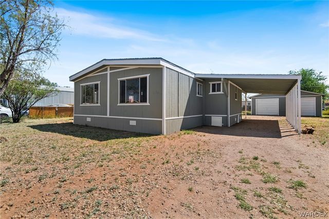 3560 E Neal Avenue, Kingman, AZ 86409