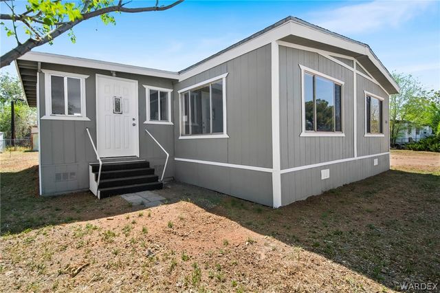 3560 E Neal Avenue, Kingman, AZ 86409