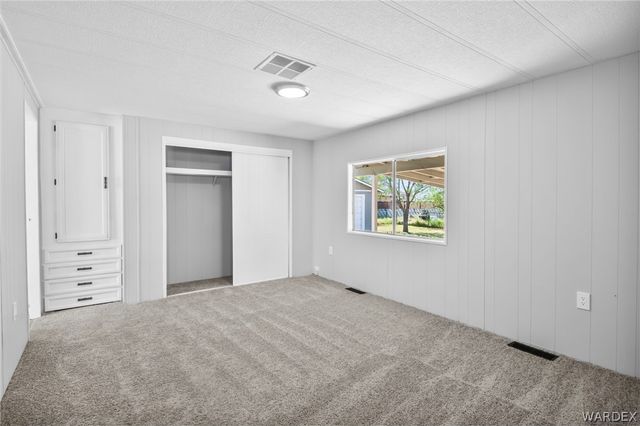 3560 E Neal Avenue, Kingman, AZ 86409