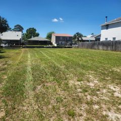 1641 Stanford Rd, Gulf Breeze, FL 32563