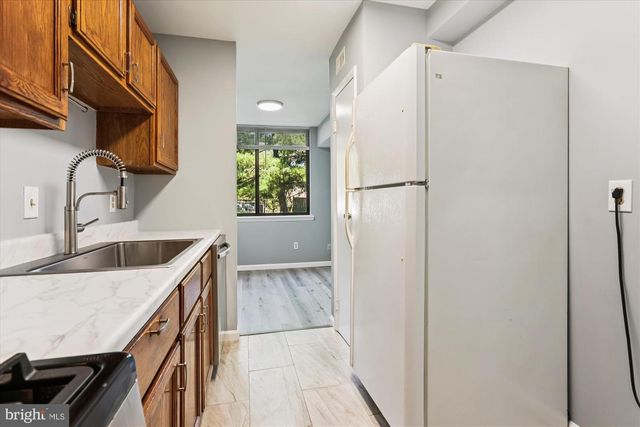 527 N ARMISTEAD ST #T3, Alexandria, VA 22312
